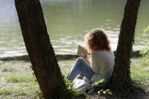 始めて伊坂幸太郎作品を読むならおすすめ。時系列が交錯する斜述トリック「アヒルと鴨のコインロッカー」 伊坂幸太郎