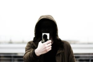 生徒からも他の教師からも絶大な信頼と人気をほこる、完璧な教師の本当の素顔は・・・「悪の教典・上巻」貴志祐介